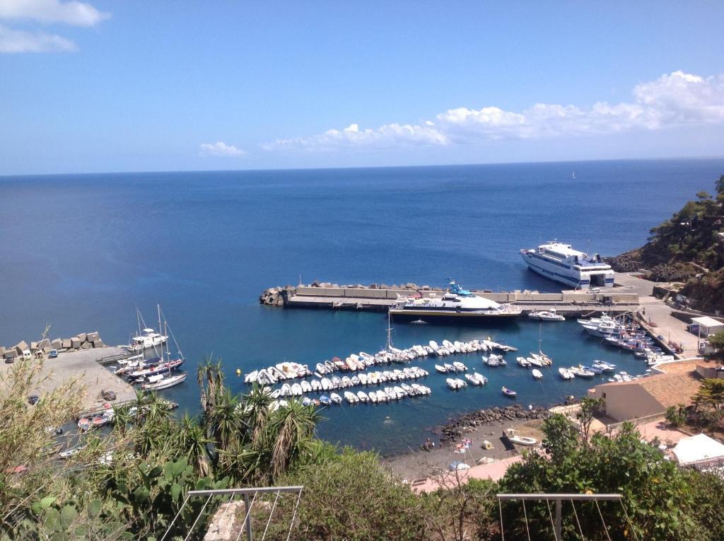 אפרטהוטל Isola di Ustica Sogni Nel Blu חדר תמונה