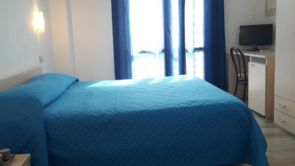 אפרטהוטל Isola di Ustica Sogni Nel Blu מראה חיצוני תמונה