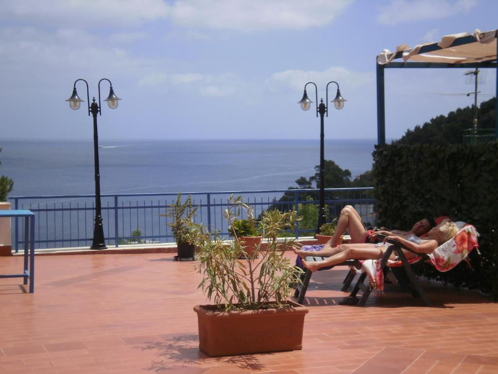 אפרטהוטל Isola di Ustica Sogni Nel Blu מראה חיצוני תמונה