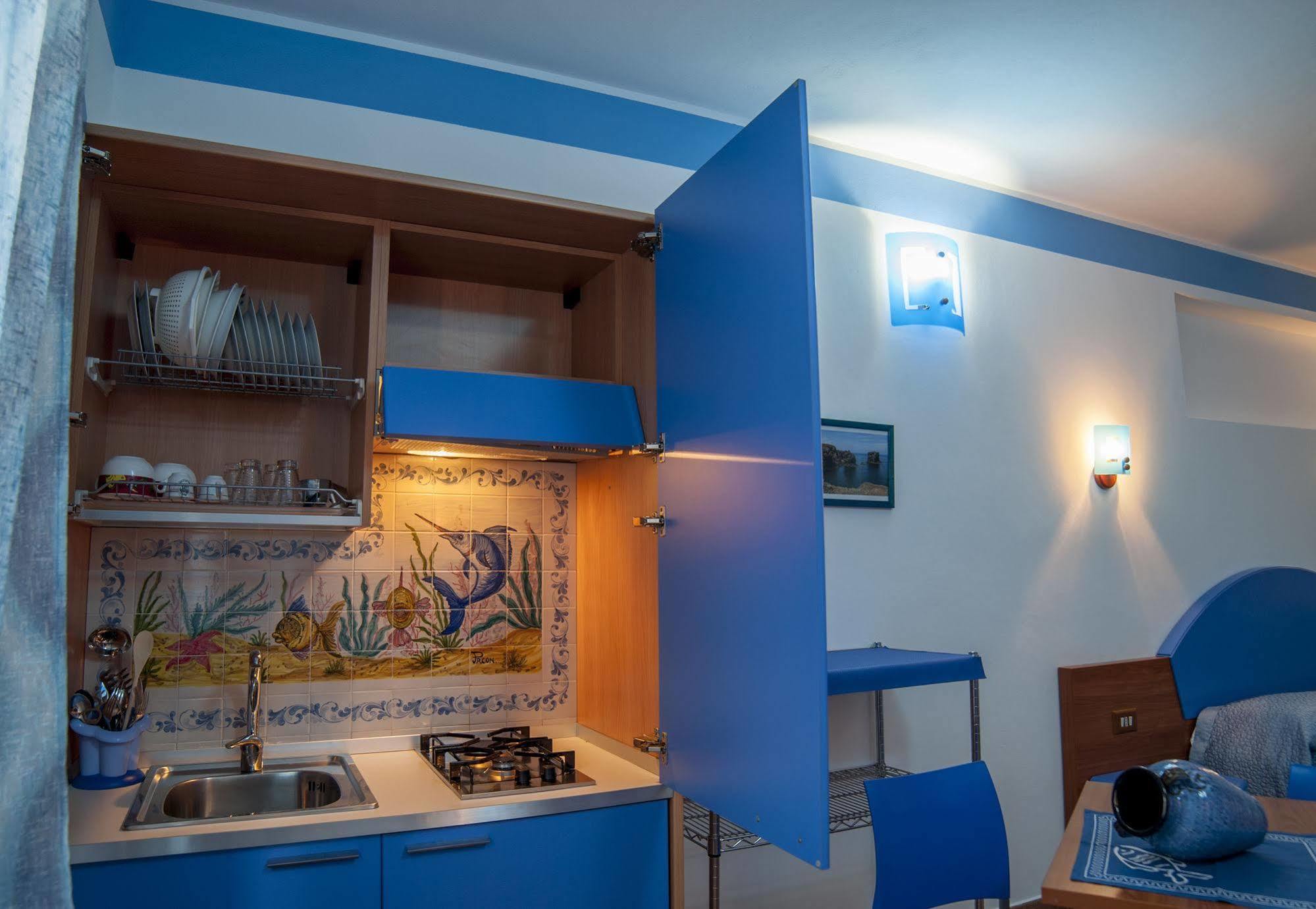 אפרטהוטל Isola di Ustica Sogni Nel Blu מראה חיצוני תמונה