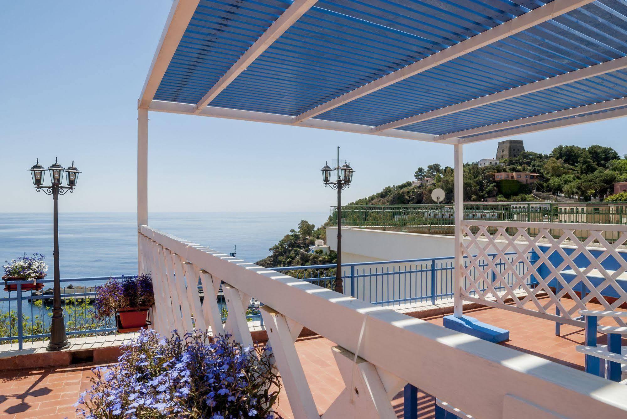 אפרטהוטל Isola di Ustica Sogni Nel Blu מראה חיצוני תמונה